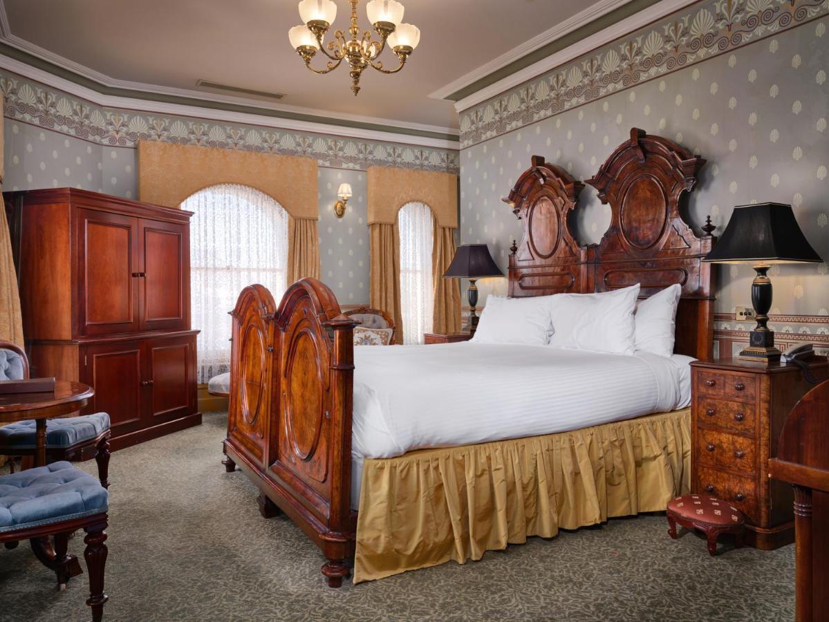 Craig'S Royal Hotel Ballarat Exterior foto A guest room at the Hotel St. George